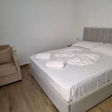 Casa Mia Lägenhet Sarandë